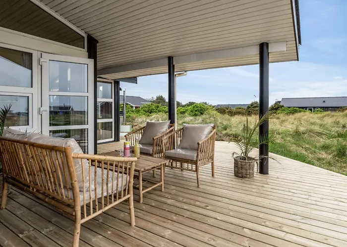 Apelone - 280m From The Sea By Interhome